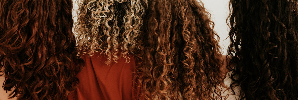 Recettes masques à l'avocat cheveux bouclés