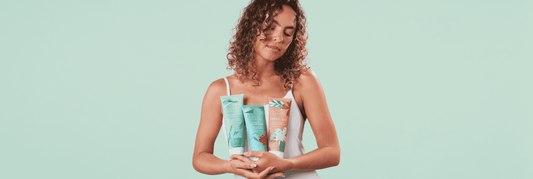 Pourquoi utiliser un shampoing doux quand on a les cheveux bouclés ?