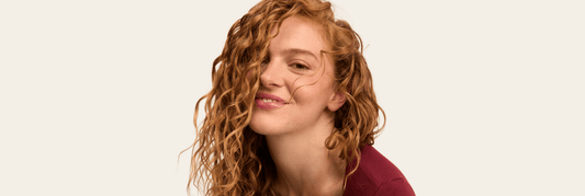 Routine pour cheveux ondulés : le guide complet
